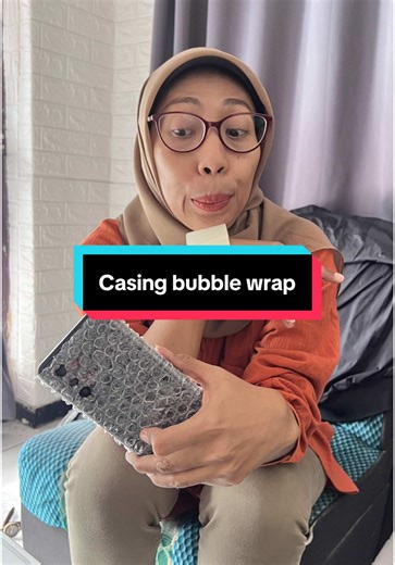 Fashion Trends: Bubble Wrap Style with Balenciaga