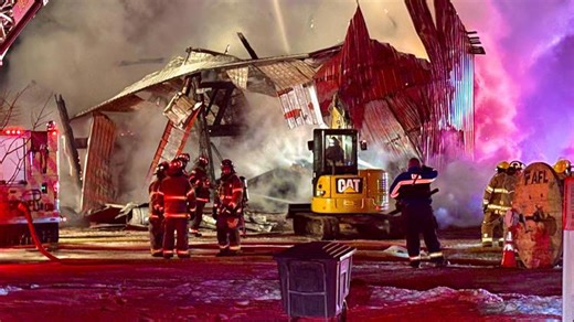 Multiple animals dead following barn fire in Sandusky County, 2 firefighters injured