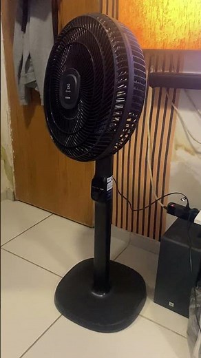 Ventilador Electrolux 40cm 6 pás . Efs40 col 220v