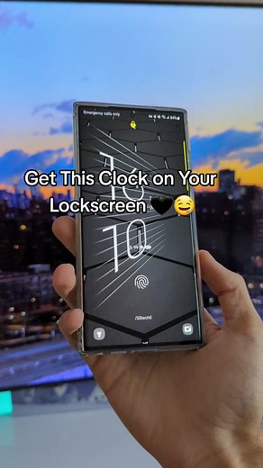 How to Add a Clock to Your Samsung Lockscreen