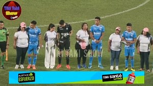 🔥🔥QUE TE ACOMPAÑE A ENTRAR A LA CANCHA LA MUJER QUE TE DIO LA VIDA NO TIENE PRECIO 🥹👏👏 🔥🔥 Hermoso gesto de los jugadores de Blooming a Tan solo tres días del día de la Madre Boliviana, los jugadores de Blooming entraron a la cancha acompañados de sus madres para enfrentar a nacional Potosí. la que te dio la vida la que esta siempre en las buenas y en las malas es ella, más que merecido homenaje de los futbolistas celestes para con sus madres.. Te regalamos 5 bs para probar una nueva plata