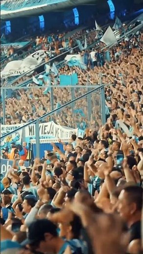 ¡MUCHACHOS, TRAIGAN VINO JUEGA LA ACADÉ! 😍🏟