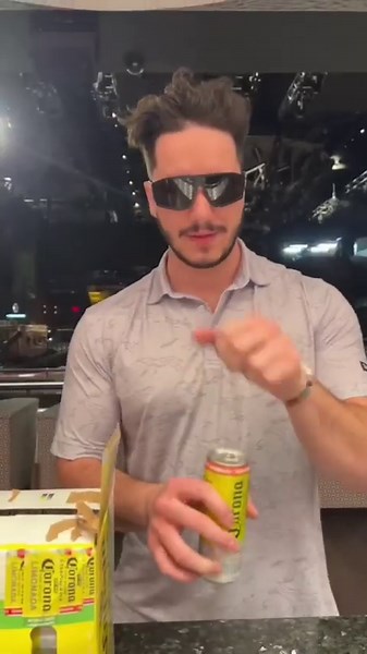 Corona Hard Seltzer Limonada review!