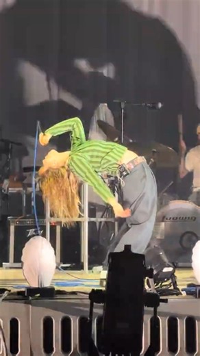 Hayley Williams Standing Backbend