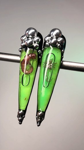 Diablo on Instagram: "‼️Hand sculpted and painted xenomorph fetus and facehugger ‼️ A closer look at my Alien Incubator aqua nails ! One of my craziest creations! WHO SHOULD I INCUBATE NEXT??😝 Using products from: 🖤 @pretty_yeppuda 🖤 use code ❇️ PY_Diabl0Nailz ❇️ to save at checkouttttt 🖤 @jinb_korea Nail stands and Ivy Fix Gel 🖤 @jellojello_official Tip Off gel 🖤 @dgel_korea check brush and black gel paint 🖤 @vallagel_korea Top Coat 🖤 @yogo_korea Milk Jam for the sculpted babies 🖤 from