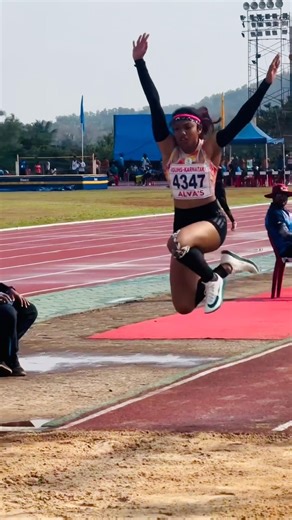 😱hop step jump no fear💥 #triplejump #trackandfield #athletics #jumper #hopstepjump#longjump |VV|
