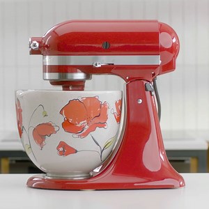 In acciaio inox, ceramica o vetro: abbiamo ciotole per tutti i gusti, perfette per il tuo stile e la tua cucina! Scopri la nostra gamma di ciotole: https://rb.gy/lnq3t | KitchenAid