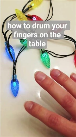 How to drum your fingers on the table 💡 #HowHands #howto #hands