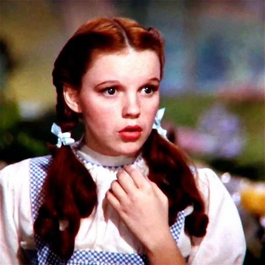 The Wizard of Oz (1939) || They're GOOD WITCHES, and I'm... a sandwich. 🧙‍♀️➡️🥪😅#movies #cine