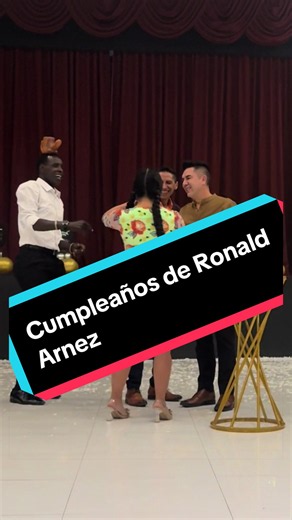Sorpresa de cumpleaños para Ronald Arnez