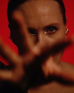 Listen to "Songs 2013 - 2023" & "Hand in the Fire" ▶️ https://balloon-ranger.lnk.to/AneFA Ane Brun - 20th Anniversary Tour 29.06 HARSTAD Festspillene 02.07 VERLDENS ENDE Soloppgangskonsert 11.08 HAUGESUND Sildajazz 22.09 HELSINKI House Of Culture 27.09 STOCKHOLM Cirkus 29.09 JÖNKÖPING, Spira 30.09 MALMÖ Live Konserthus 01.10 GÖTEBORG Konserthuset 06.10 SKELLEFTEÅ Sara Kulturhus 14.10 LONDON Shepherd's Bush Empire 17.10 BERLIN Admiralspalast 20.10 ANTWERP De Roma 21.10 PARIS La Cigale 22.10 UTREC