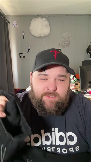 Women’s ripped design tight fitting jeans #2026 #newyear #tiktokmademebuyit #dealdrop #tiktokshop