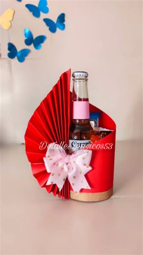 2.1M views · 42K reactions | Una manera diferente de dar tus detallitos con pocos materiales 殺 ✨✨ ✨ #detalles #detallesmagicos53 #anchetas #anchetascreativas #regalos #regaloscreativos #obsequios #manualidades #tutoriales #ideas #aniversario #cumpleaños #fechasespeciales #detallespersonalizados | Detalles Mágicos | Facebook