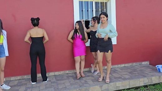 Presentando la primera nueva integrante de chicas plus.. | Chicas Plus