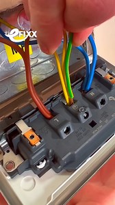 691K views · 4.4K reactions | Would you wire a socket like this? | EFIXX | Facebook