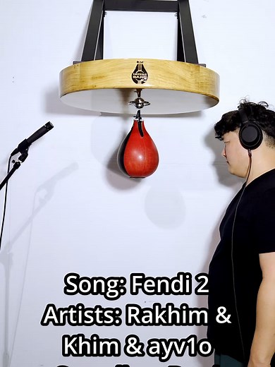 Here's a speed bag short of me jamming to Fendi 2 by: Rakhim & Khim & ayv1o Platform by @theoriginalspeedbag #punchdrumming #rhythmbagging