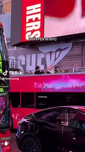 16K views · 2.5K reactions | Someone spotted Enha taking a tour bus in NYC doing sightseeing. 凉 #ENHYPEN #ENHYPEN_JUNGWON #ENHYPEN_SUNGHOON #ENHYPEN_SUNOO #ENHYPEN_JAY #ENHYPEN_HEESEUNG #ENHYPEN_JAKE #ENHYPEN_NIKI | Fienne Park | Facebook