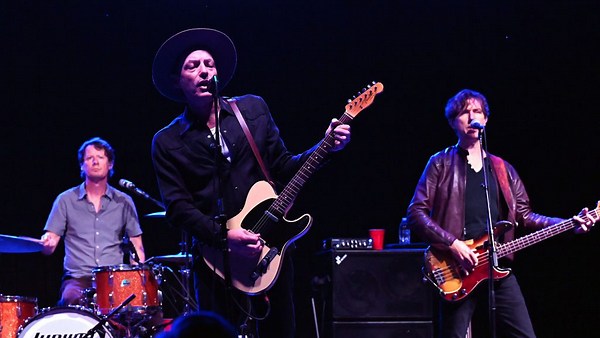 Alt rock band The Wallflowers coming to Hudson