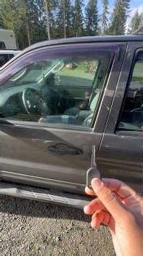 Ford Escape 2005 All Keys Lost!😱🔑