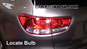 Tail Light Replacement on 2017 Kia Sorento EX 2.0L 4 Cyl. Turbo