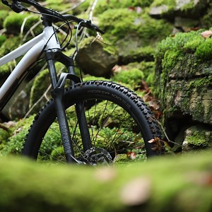 Comment changer mes poignées de vélo (ou grips) ?