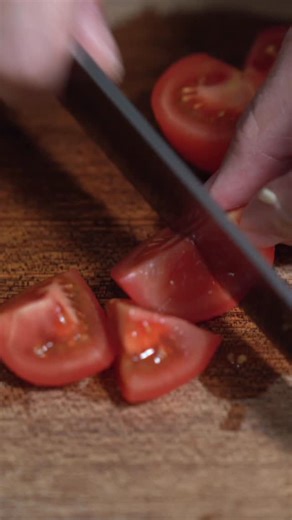 Flo Lum on Instagram: "THAI CURRY SOUP NOODLE 🍜 🌟Full recipe and video in my bio 🌟 #flolum #simplefoodsimplefaith #soupnoodle #thaifood"