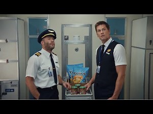 😂 Tom Brady and Julian Edelman star new Tostitos commercial