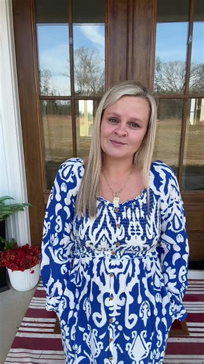 Long sleeves but make it spring. 🌷 Lightweight, flattering, and perfect for those in-between days when it’s warm but not hot yet. This is one of those “throw it on and feel put together” dresses. #SpringStyle #SpringDress #EverydayOutfit #MomStyle #TikTokFinds