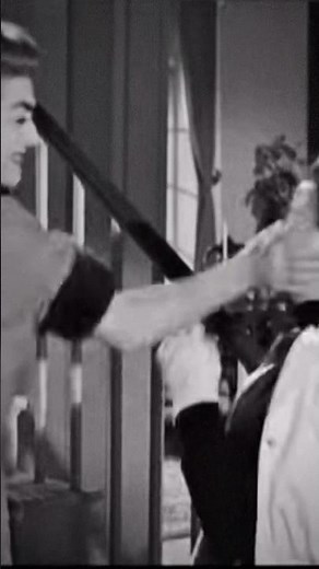 Joan Crawford as QUEEN BEE (1955)