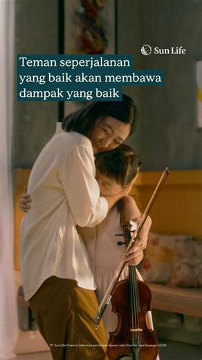 Terkadang, orang yang paling berperan dalam langkah besar hidup kita, bukan yang selalu tampil di depan, tapi yang diam-diam bantu kita menyiapkan semuanya dengan tulus. Teman yang dengan sabar mengingatkan pentingnya proteksi diri, atau seseorang yang bantu menyiapkan langkah agar anak bisa punya peluang terbaiknya. Bukan karena mereka tahu segalanya, tapi karena mereka ingin kita hidup dengan lebih tenang. Hasil dari perencanaan memang tidak langsung terlihat hari ini, tapi nanti, kitalah yang