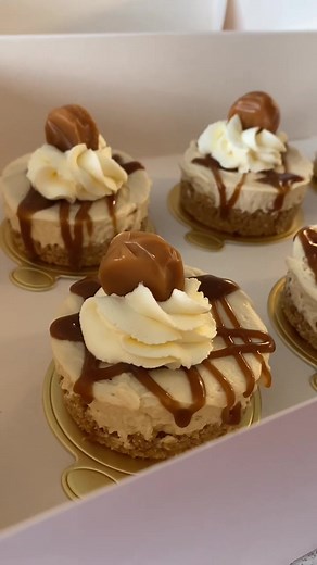Delicious Mini Butterscotch Cheesecakes Recipe