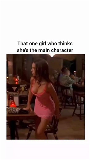 Prime Scene Network on Instagram: "🎬 Heartbreakers (2001) 💡 Genre: Comedy • Crime • Romance ⏱️ Duration: 123 minutes ⭐ Ratings: 🎥 IMDb: 6.3/10 🍅 Rotten Tomatoes: 25% 📌 Summary: Heartbreakers follows a clever mother-daughter con artist duo who specialize in marrying wealthy men and swindling them out of their money. Their perfectly planned schemes take an unexpected turn when both women find themselves genuinely falling for their targets. As love, lies, and loyalty collide, the film blends r