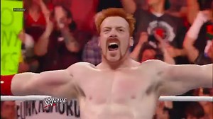 Raw: Sheamus vs. Mark Henry
