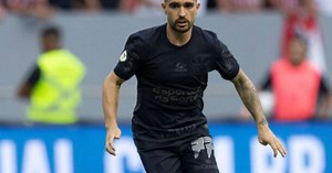 Igor Coronado volta a ter futuro indefinido no Corinthians