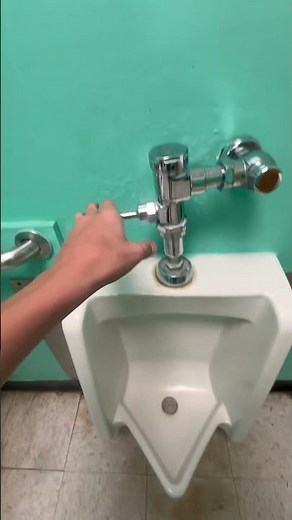 American Standard Allbrook urinal