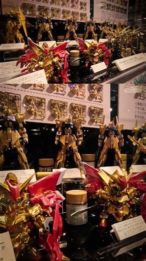 🤖 The Gundam Base Tokyo Tour: Finding Exclusive Gunpla Kits & Custom Displays 🇯🇵 #shorts