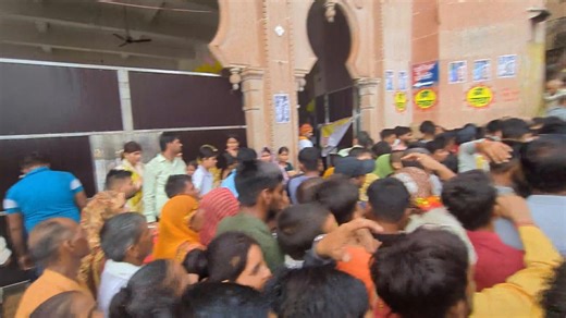 Hindu devotees gather to worship idols in India