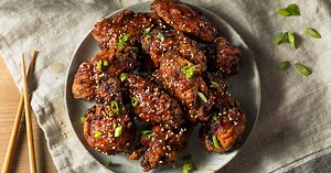Poulet frit à la coréenne : la recette que tout le monde adore et l’astuce pour qu’il soit ultra croustillant