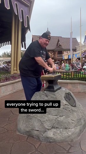 #greenscreenvideo her little happy jump 🥰🥺 #disneyworld #sword #fyp #disneysword