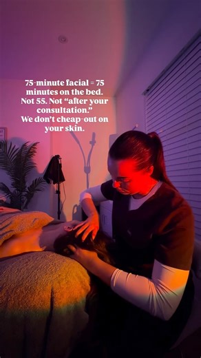 Emily Elizabeth Groves on Instagram: "⚠️ Might be controversial… but your appointment time starts when I touch your skin 🤍 If you book 75 minutes, you get 75 full minutes of hands-on treatment.. not rushed, not squeezed in. And if you need 5 minutes to decompress, chat, or switch off first? That’s never coming out of your treatment time either 💆‍♀️✨ It’s my job to block my diary properly so you get the time you paid for (which I always do 😉)."