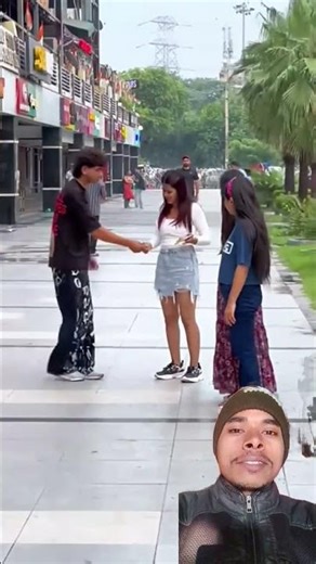 Ym. A Disabled duckling helps his cat friend #funny​ #viral​ #eyecatchy​ #funpage​ #memearchiveA​