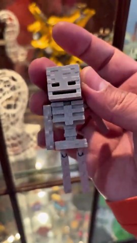 Minecraft Skeleton Keychain – Articulated Mini Figure – Gamer Backpack Charm – Cute Skeleton Toy for Kids & Minecraft Fans – Nerdy Gamer Gif - Etsy