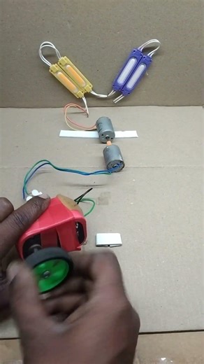 Powered the dynamo motor with a powerful gear motor and lit the LED light#DC#electricmotor