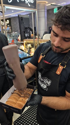 🥰🥰🥰 #chimneycake | Bake n' Roll