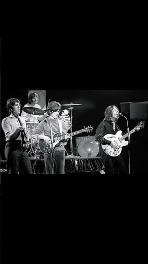 Revolution #thebeatles #music #musicvideo #singer #song #guitar #shorts #viral