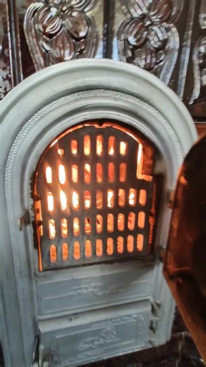 29K views · 796 reactions | Cam așa se prezintă o soba făcută de Tanu după 15 ani | Tanu' Sobaru' | Facebook