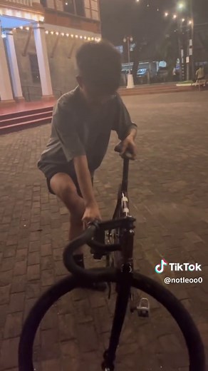 Fish and Chips Fixie Tutorial: Master Your Fixed Gear Skills