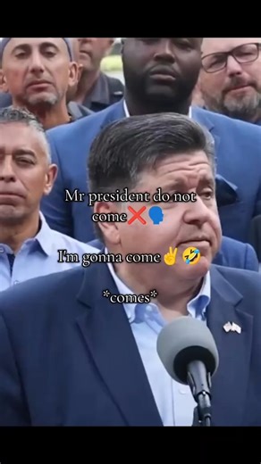 Z | 日本利用压电瓷砖将脚步转化为电能。这些瓷砖捕捉来自你脚步的动能。当你行走时，你的重量和动作会对瓷砖产生压力。瓷砖会轻微弯曲，从而产生机械应力。瓷砖内部的压电材料将这种应力转化为电能。每一步都会产生少量电荷，而数百万步结合在一起就能产生足够的电力来驱动 LED... | Instagram