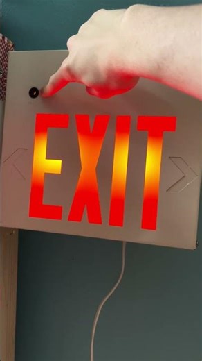 Testing a 4th gen lithonia titan exit sign #emergencyequipment #exitsign #shorts