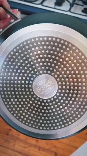 Stovetop cooking just got easier thanks to Ninja ZeroStick Cookware! #fryingpan #ninjakitchenau